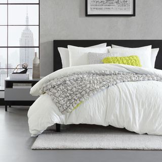 Modern Hexagon 3-Piece Comforter Set