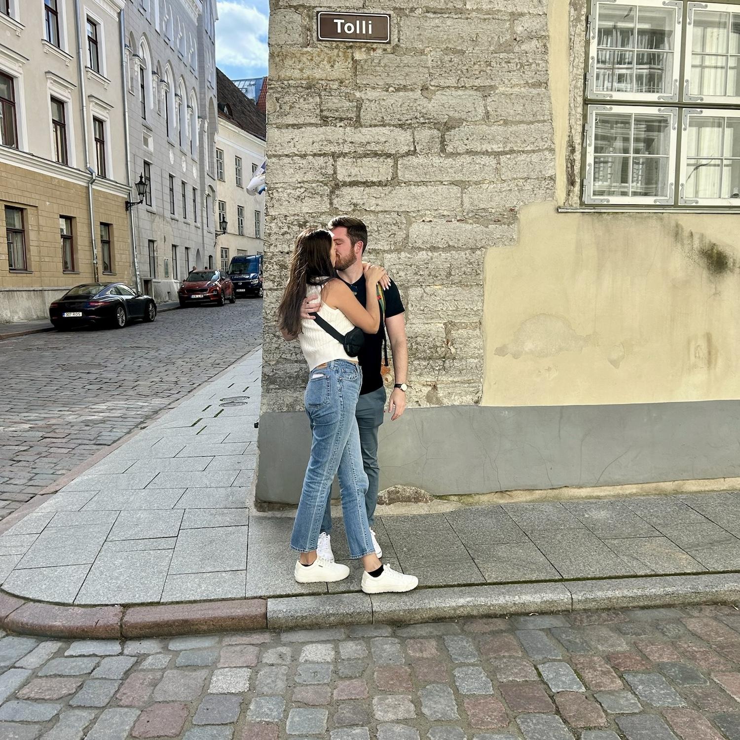 Always kissin