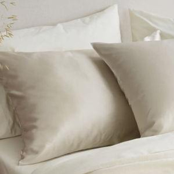 100% Mulberry Silk Pillowcase in King | Quince in Champagne