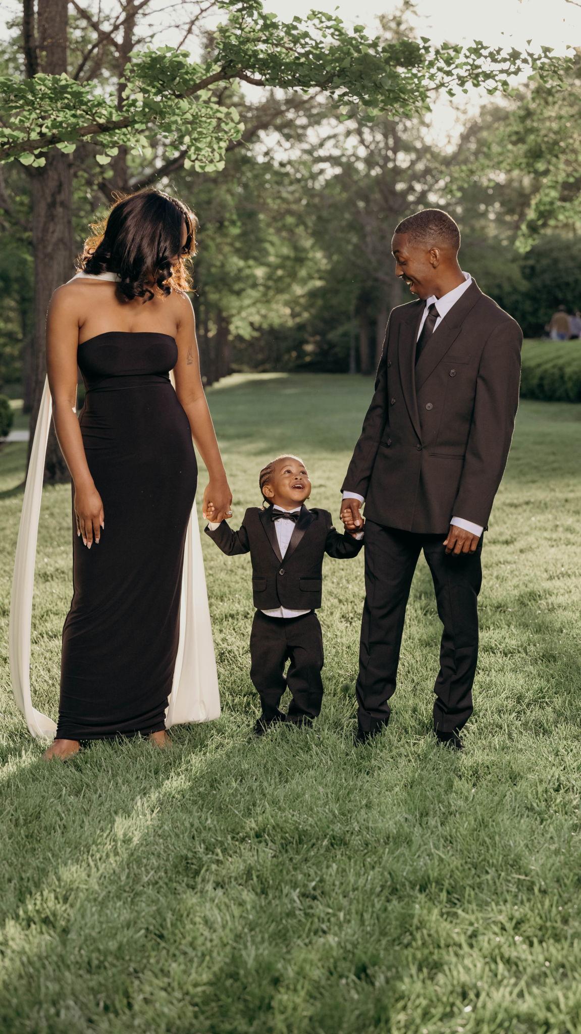 The Wedding Website of Zahriaa Barnes-Evans and Nigel Farmer