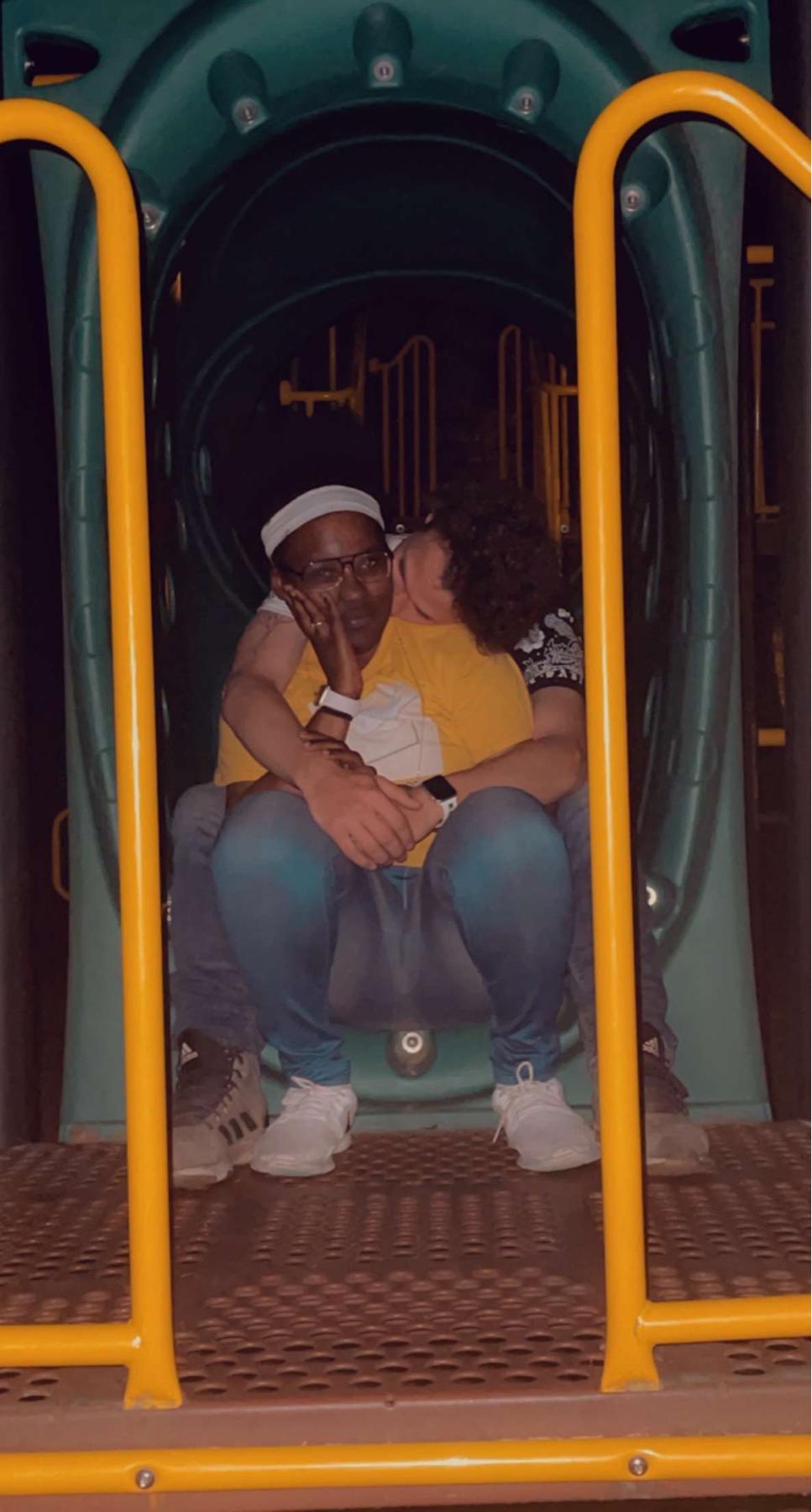 This is our 1st playground date! 🥰