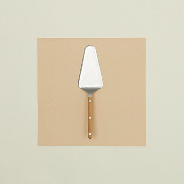 Teak Tart Slicer
