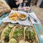 Los Chiludos Fresh Mexican Grill