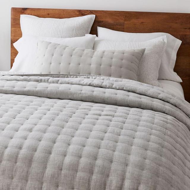 European Flax Linen Lofty Tack Stitch Quilt, King/Cal. King, Frost Gray Fiber Dye