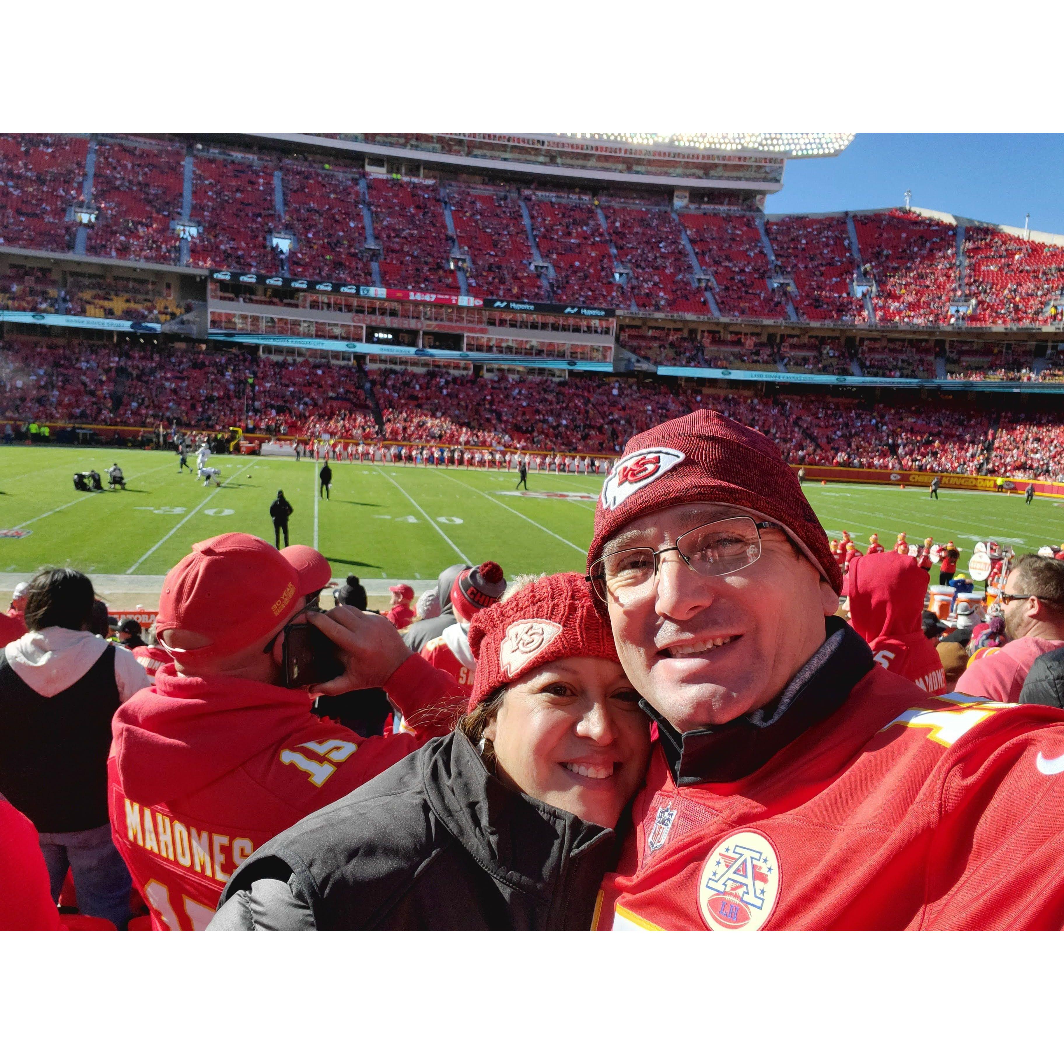 Teresa is playing a Chiefs fan for Burt's benefit