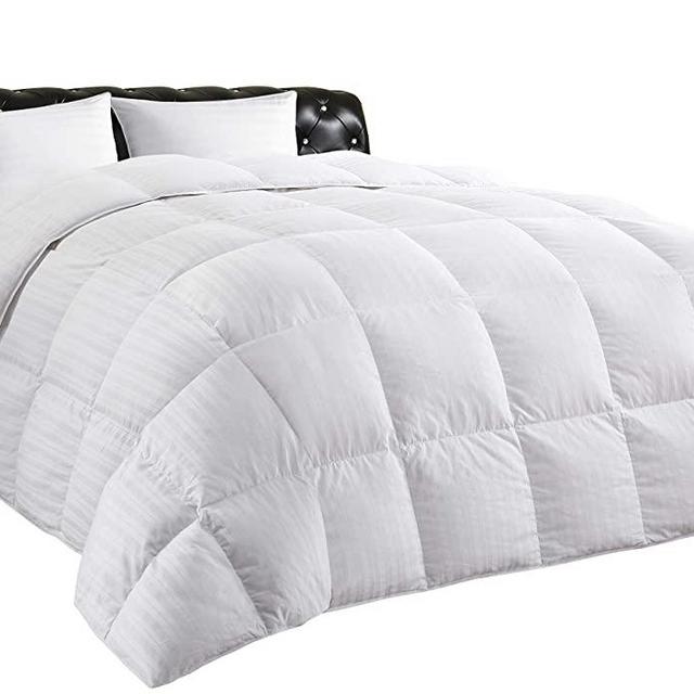 Allrange Luxury White Down Comforter, 100% Cotton, 600 Fill Power, Box Quilted Duvet with Corner Tabs, 300 Thread Count, Down Proof Shell, Soft Comfortable Quilt, Machine Washable, King Size