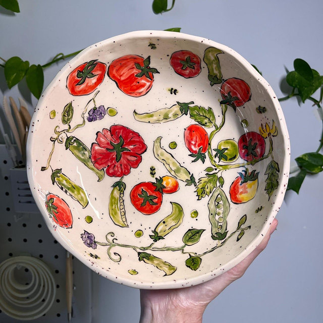Tomato and Peas Salad Plate Set, Hand Painted Stoneware Bowl, Floral Ceramic Gift, Handcrafted Kitchen Decor