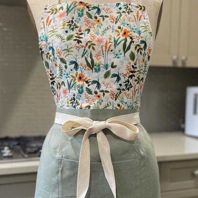 Amalfi garden apron, Sage Linen Apron,...