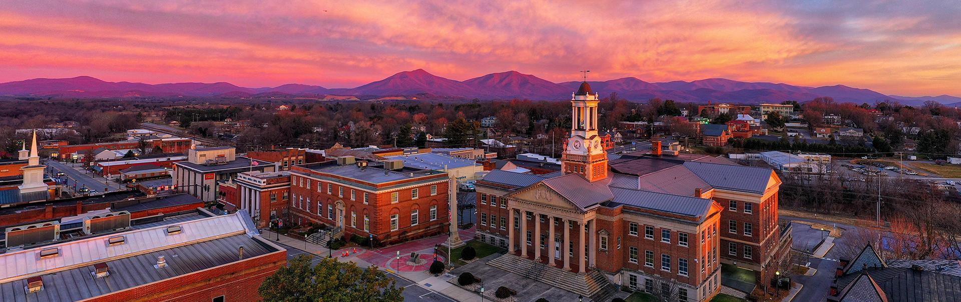 The Wedding Website of Kelsey Wallace and Derek Devasia