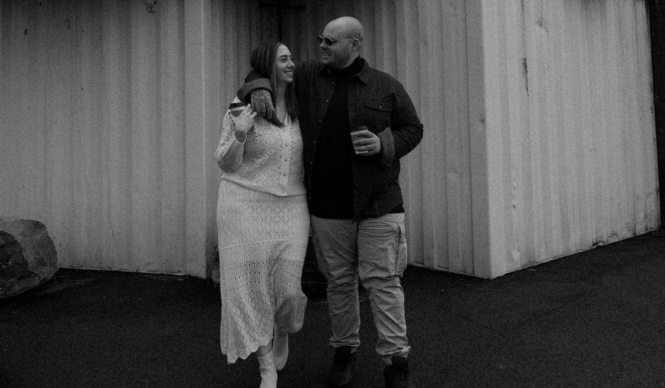 The Wedding Website of Ireland Newville and Timothy Farrow