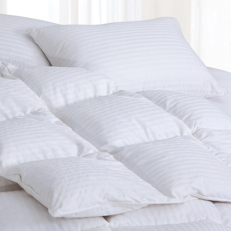 700 Fill Power European White Goose Down Sateen Pillow (Standard): White