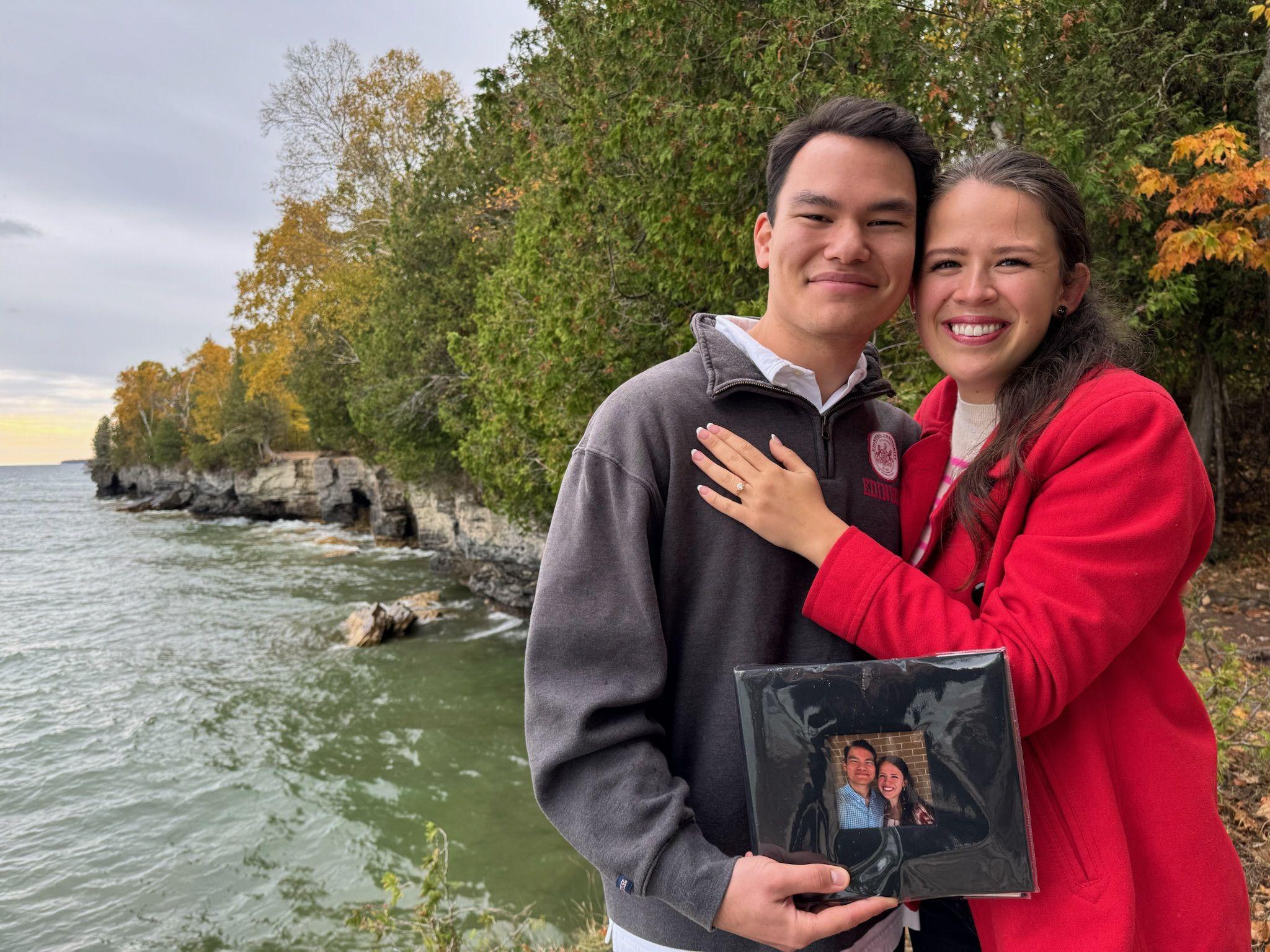 The Wedding Website of Jett Su and Roxanna Storms