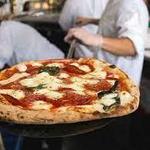 Pizza: Ernie's Pizzeria