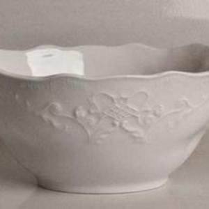 Sasha Nicholas | Simply Anna White Gravy Boat