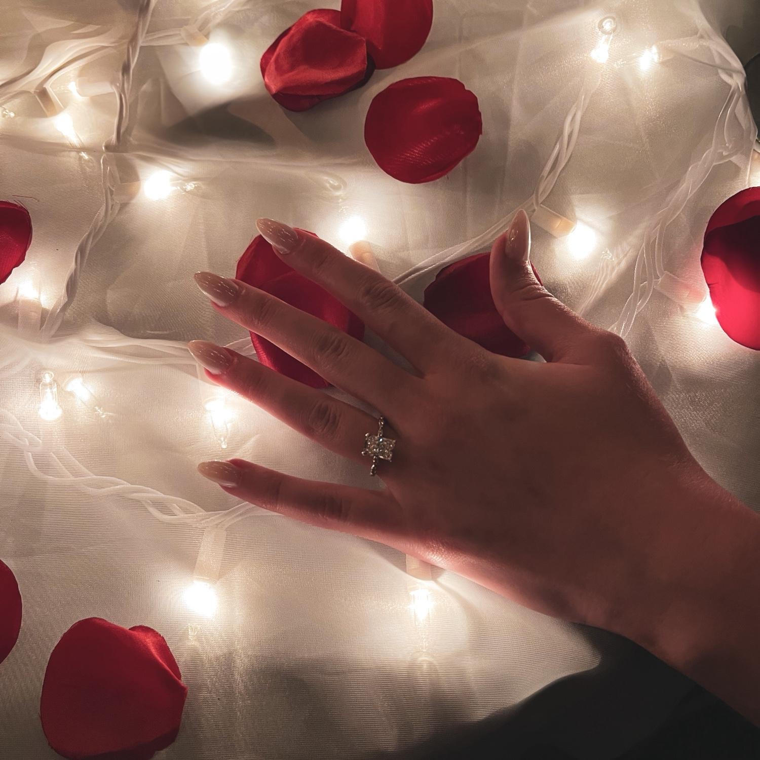 Still staring. Still speechless. 💍✨