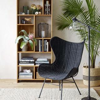 Amadora Chair