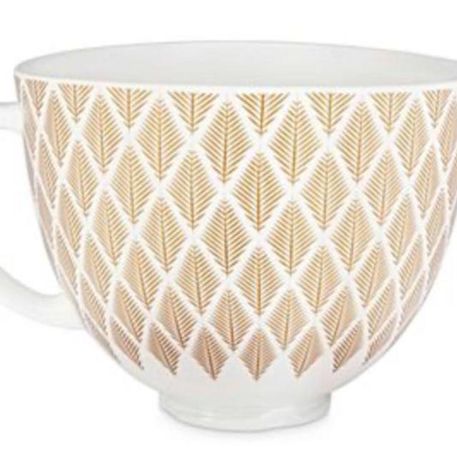 4.8 L Gold Conifer Ceramic Bowl