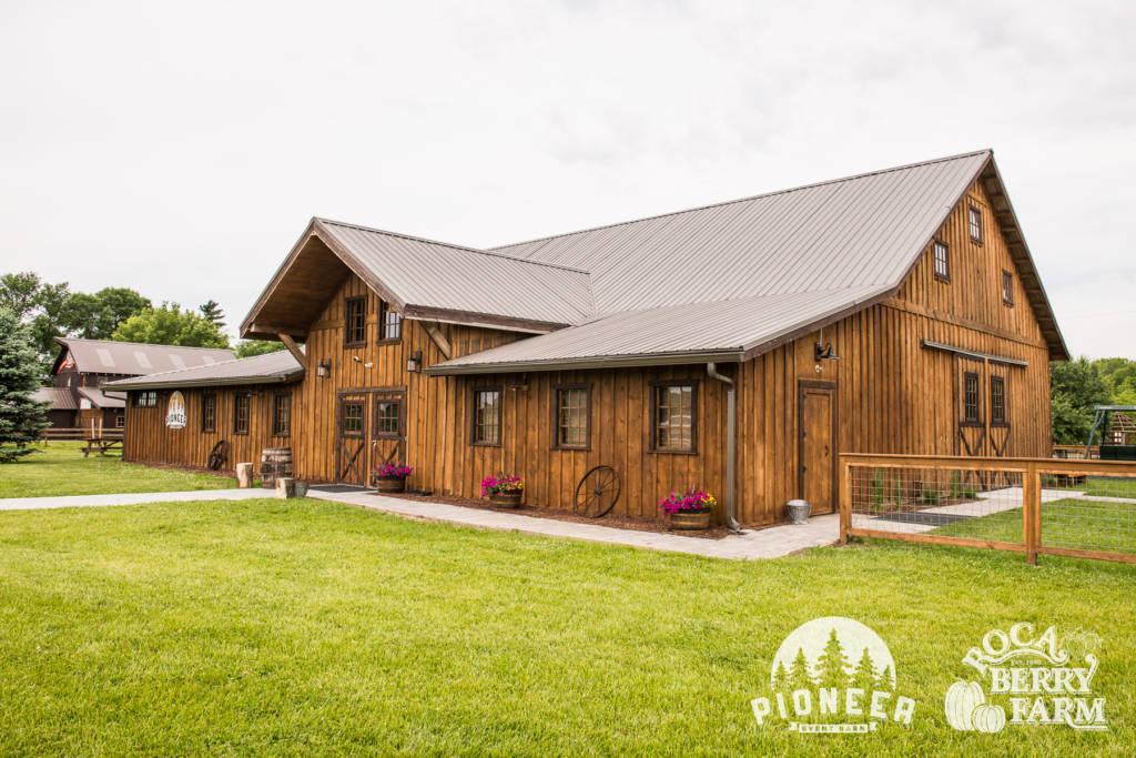 The Wedding Website of Carolynn Pohlmann and Garret Krueger