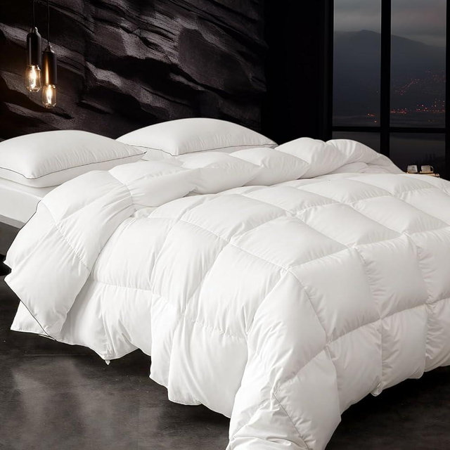 Down Fibers Comforter King Size 100% Cotton Thick Winter-Ultra Soft Comforter High Fill Power Comforters,Hotel Collection Fully Duvet Insert with Corner Tabs,Expert-Crafted Even Loft(White,106x90)