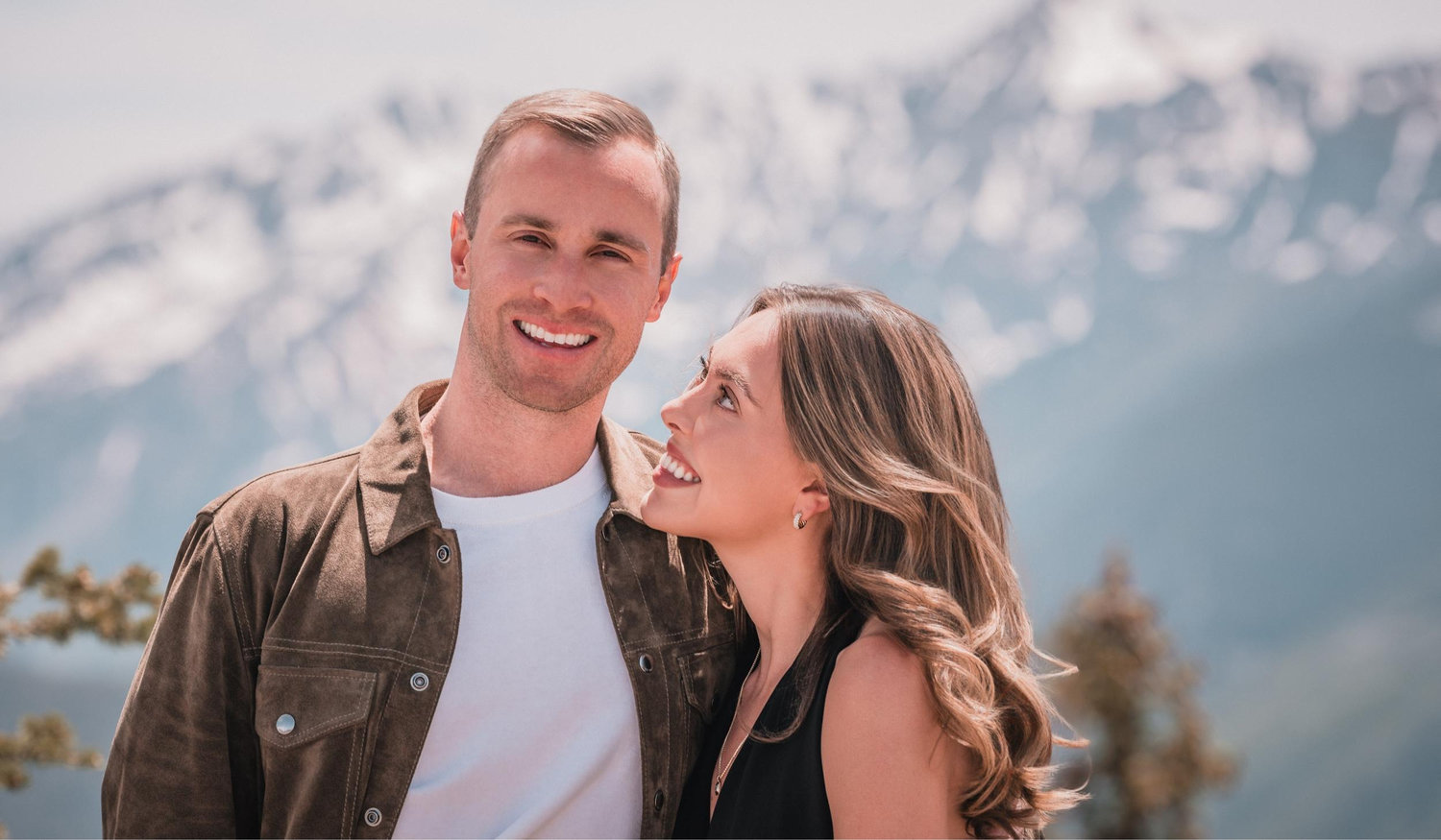 The Wedding Website of Sydney Pettit and Christopher Hoelle