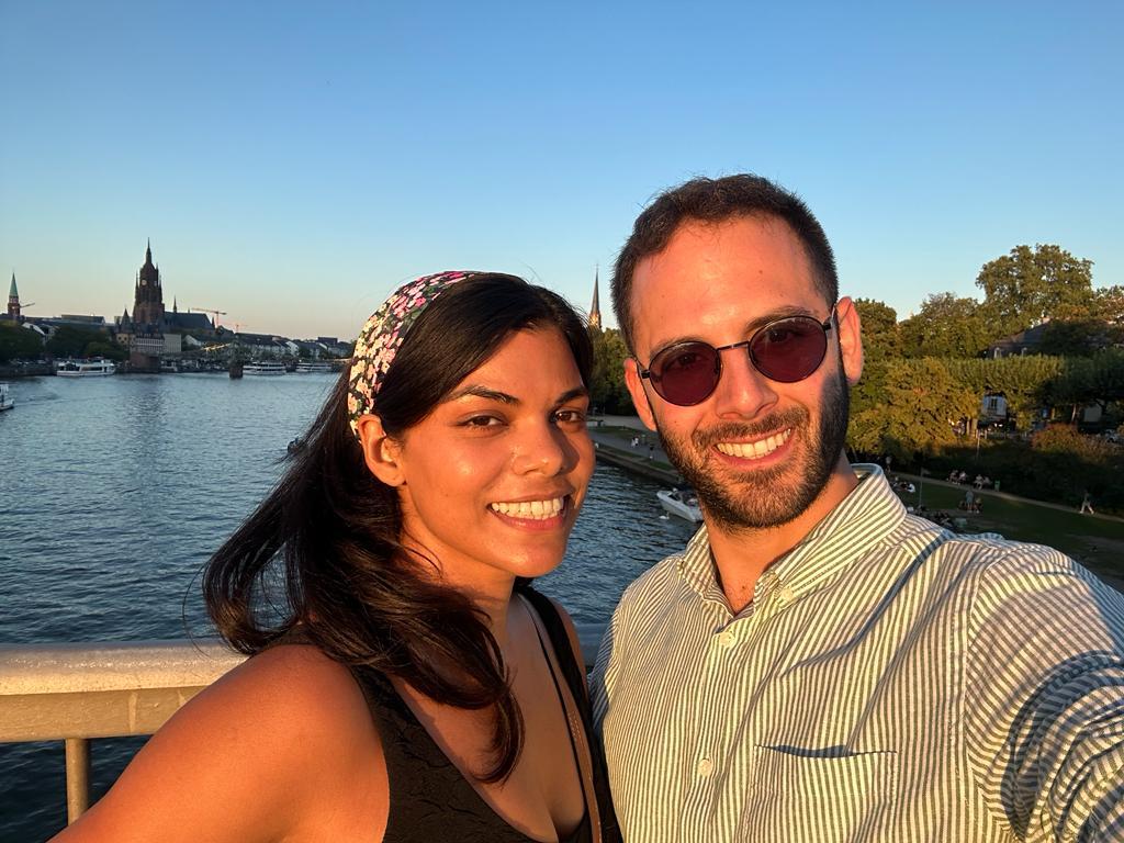 The Wedding Website of Danielle Fernandes and Konstantinos Vratsinis