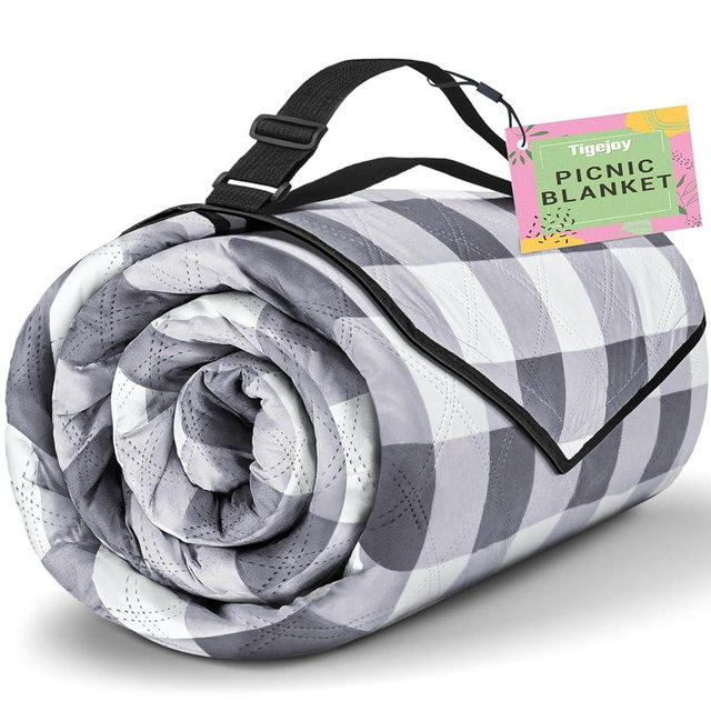 TigeJoy Extra Large Picnic Blanket Waterproof Foldable 80''x80'', Outdoor Picnic Mat Beach Blanket Sandproof for Park, Grass, Travel, Hiking, Camping Essentials, Gingham Picnic Blanket