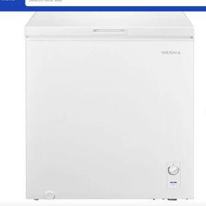 Insignia™ - 7 Cu. Ft. Garage-Ready Chest Freezer - White