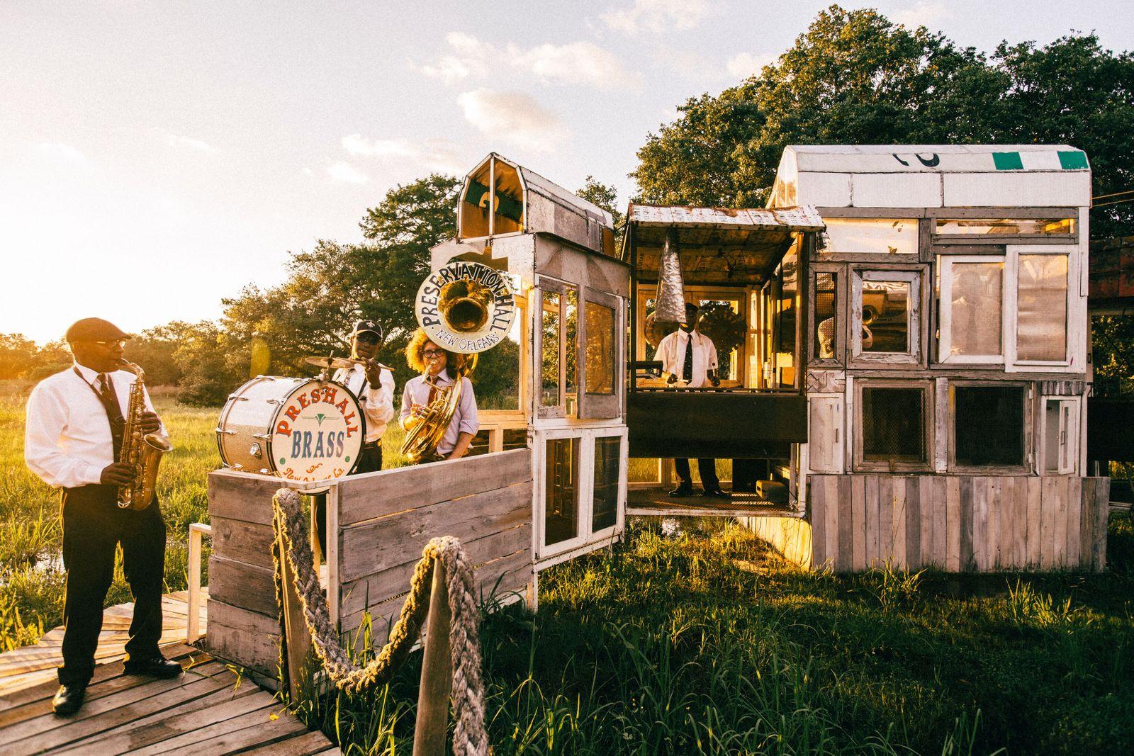 The Wedding Website of Veronica Mollere and Tyler Jones