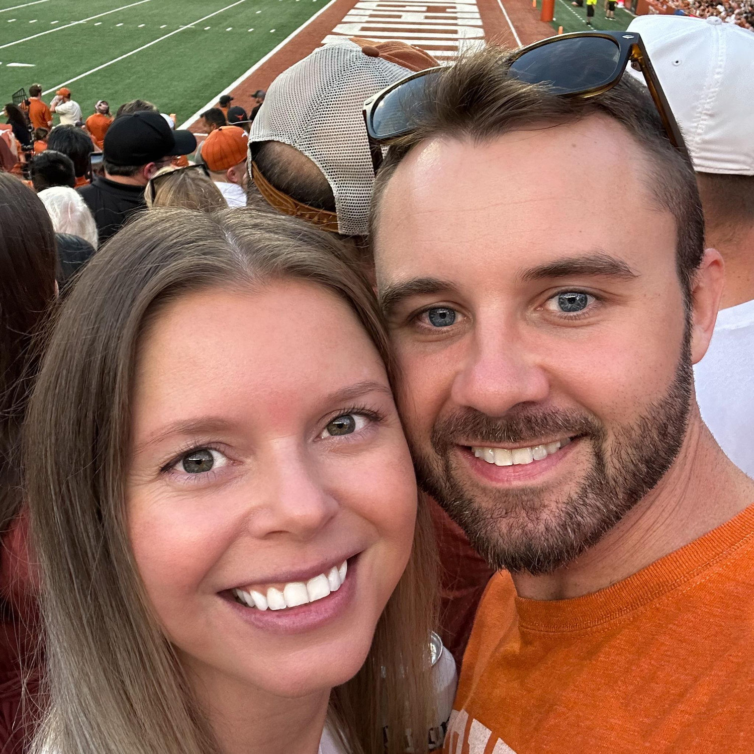 Hook 'em!