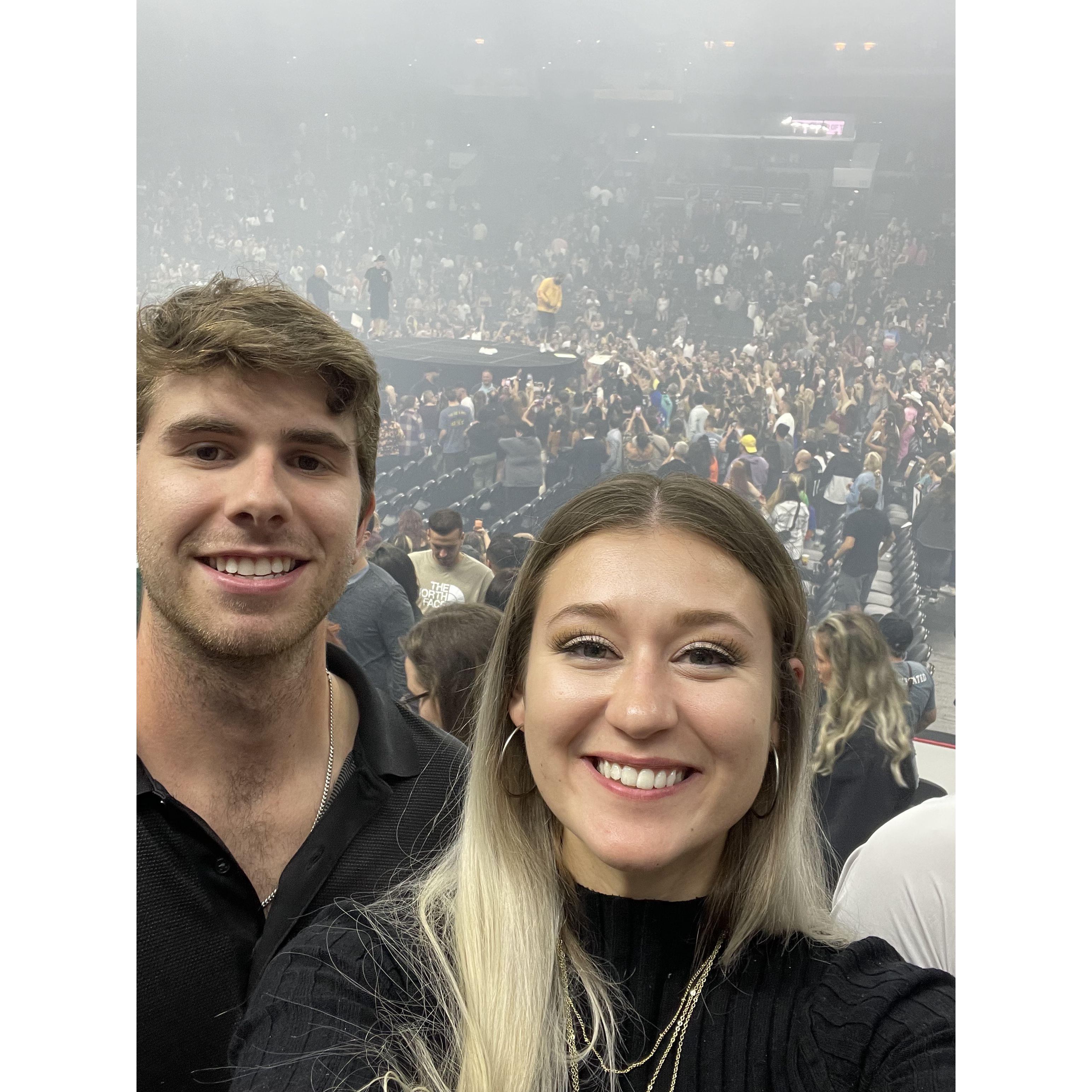 Saw Post Malone (in yellow right behind us) for my birthday in Philly!!!
10.06.2022