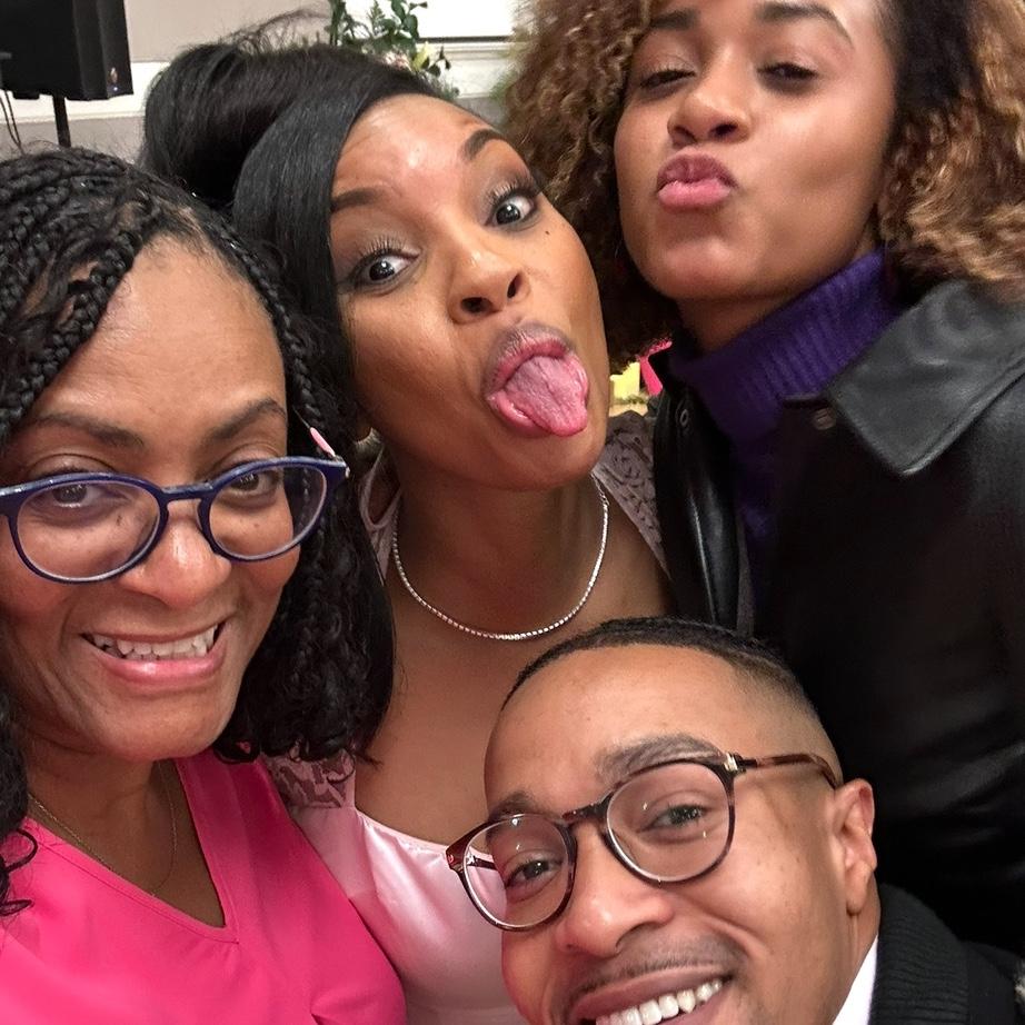 Cute? Obviously. Classy? Sometimes. Chaos? Always….. family💕