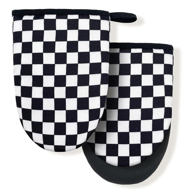 Checkerboard Chess Board Plaid Mini Silicone Oven Mitts, Heat Slip Resistant Kitchen Gloves 2-Pack Set, Soft Short Small Oven Mittens Pot Holders for Baking Grilling Barbecue Microwave Gift