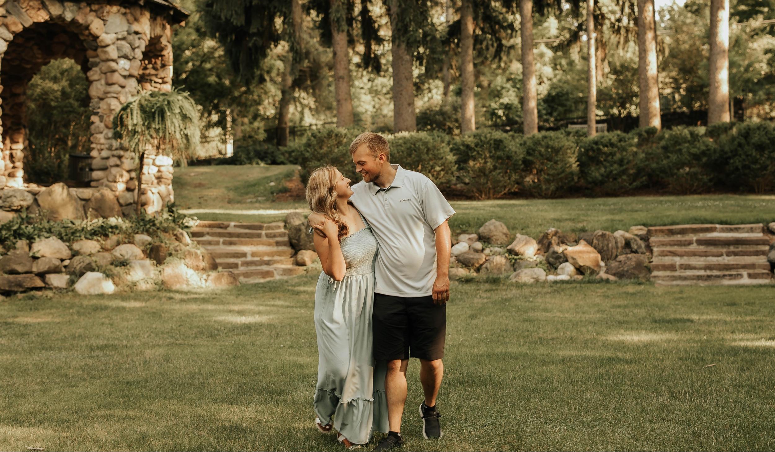 The Wedding Website of Leslie Dickinson and Jakob Curl