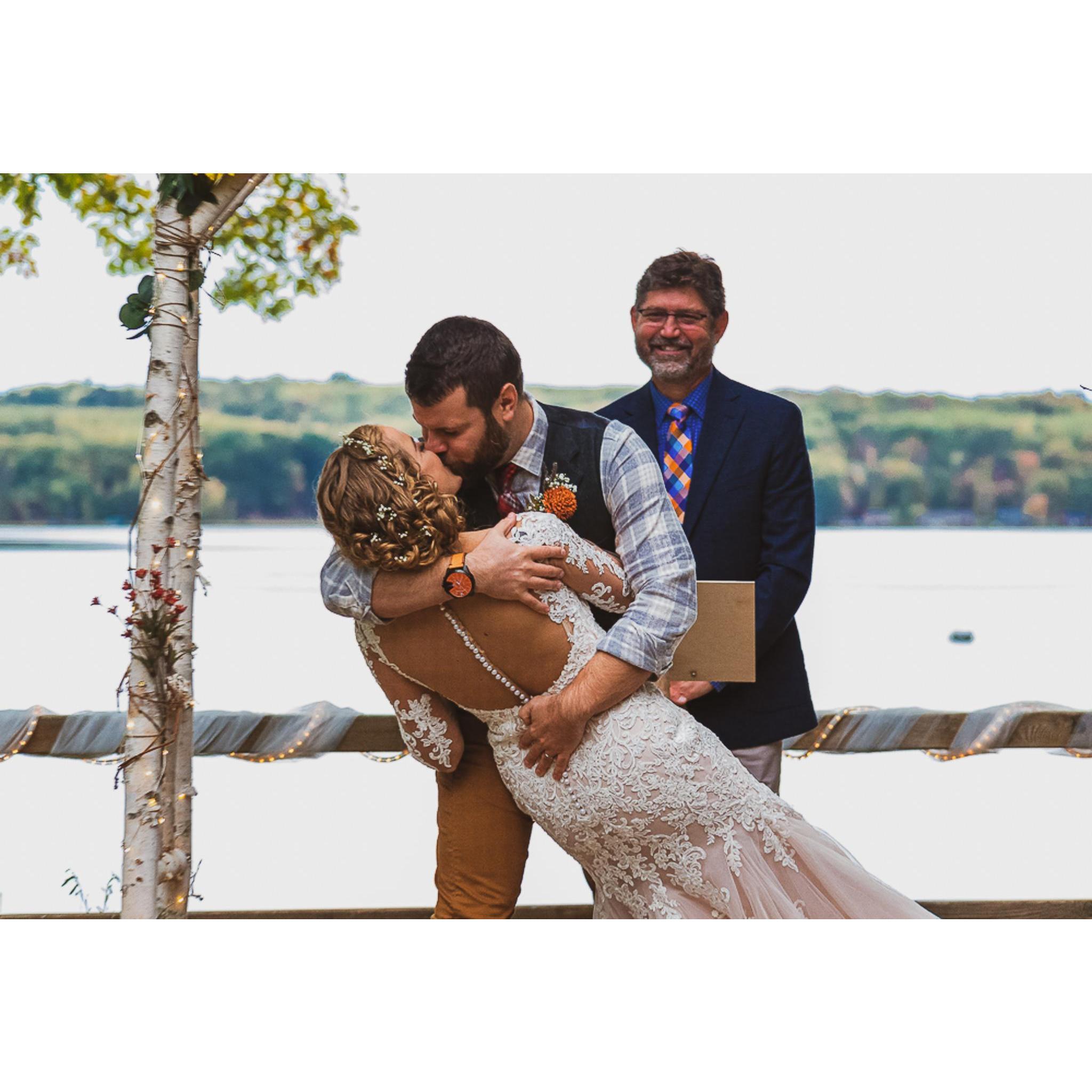 First kiss as a Mr & Mrs!