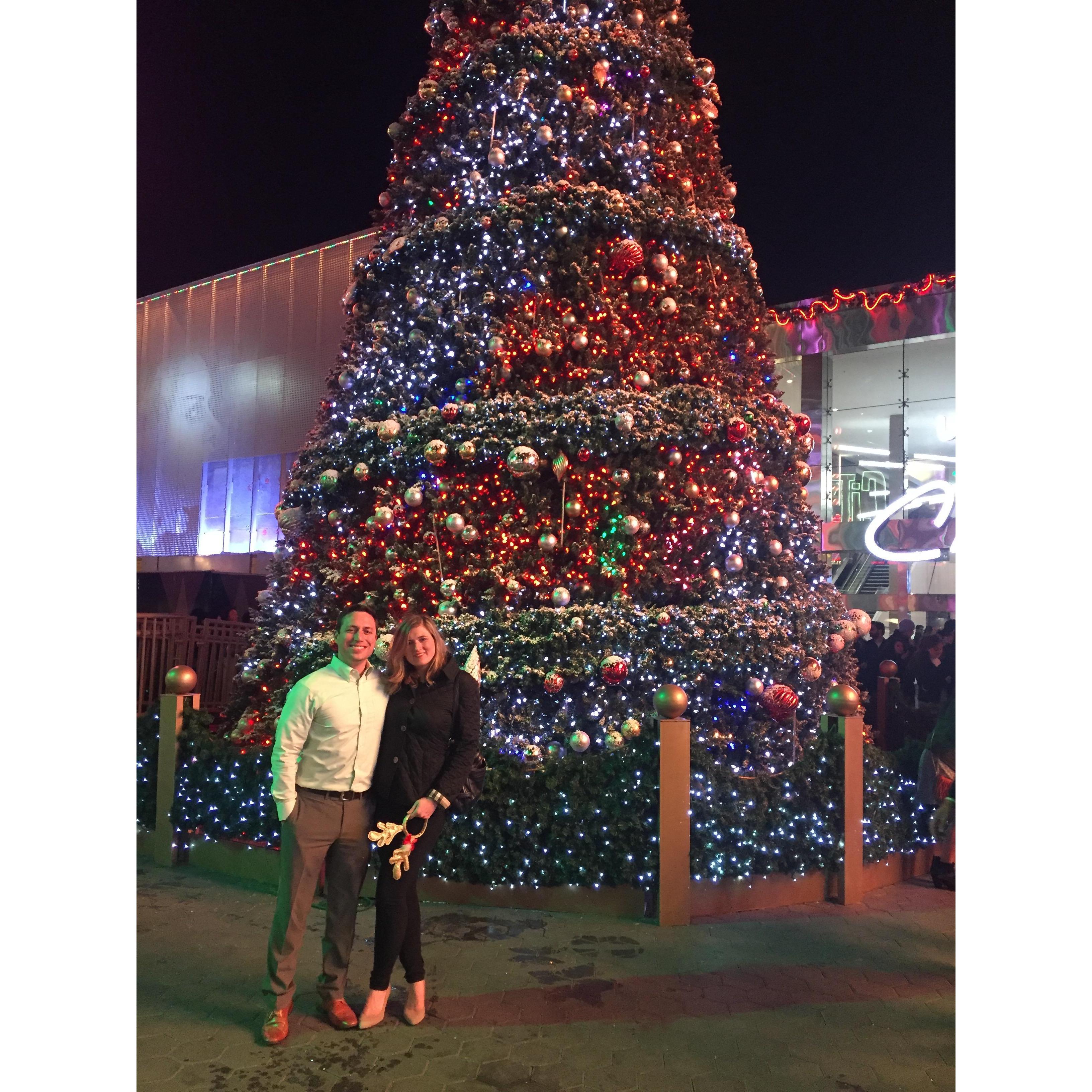 Universal City Walk Christmas 2017
