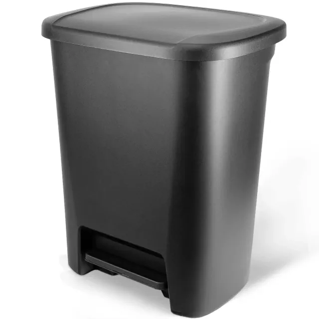 Hefty 20gal XL Step Trash Can Black
