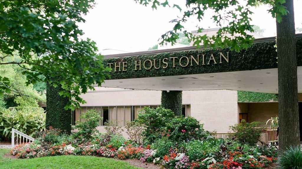 The Wedding Website of Gina Drummond and Seth Harvey