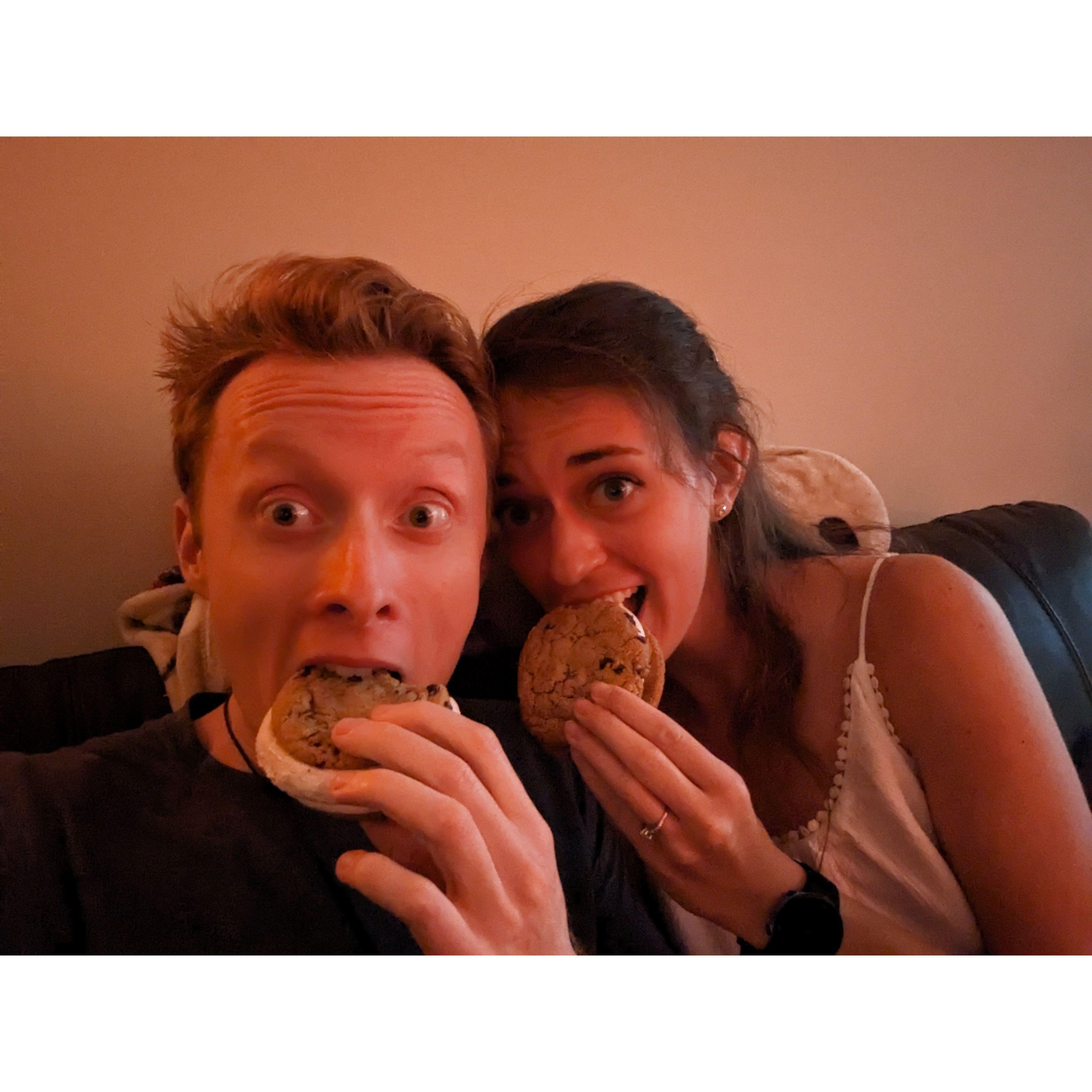 The perfect way to celebrate our new home ... ice cream AND cookies - July 2023