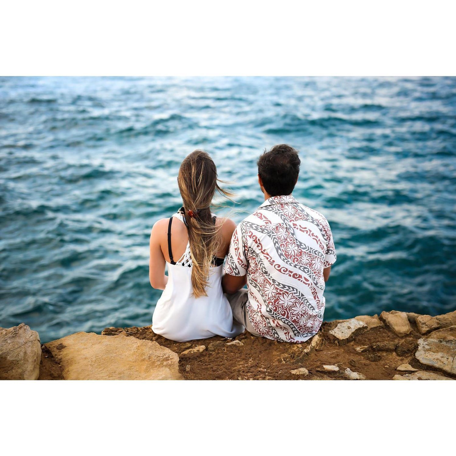 O amor não consiste em olhar um para o outro, mas sim em olhar juntos para a mesma direção