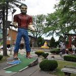 Around the World Mini Golf