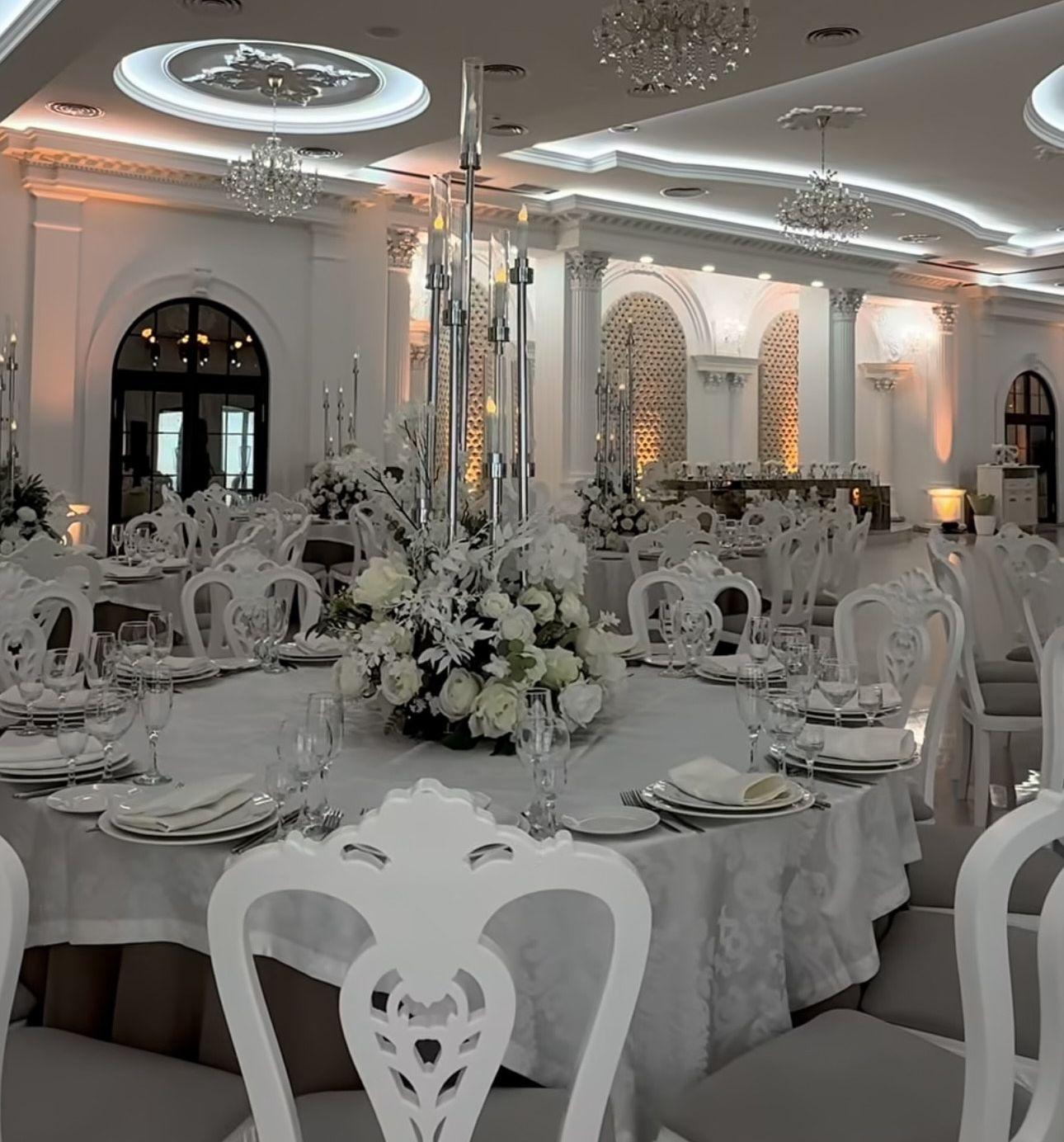 The Wedding Website of Mihaela Ungureanu and Can Aziz