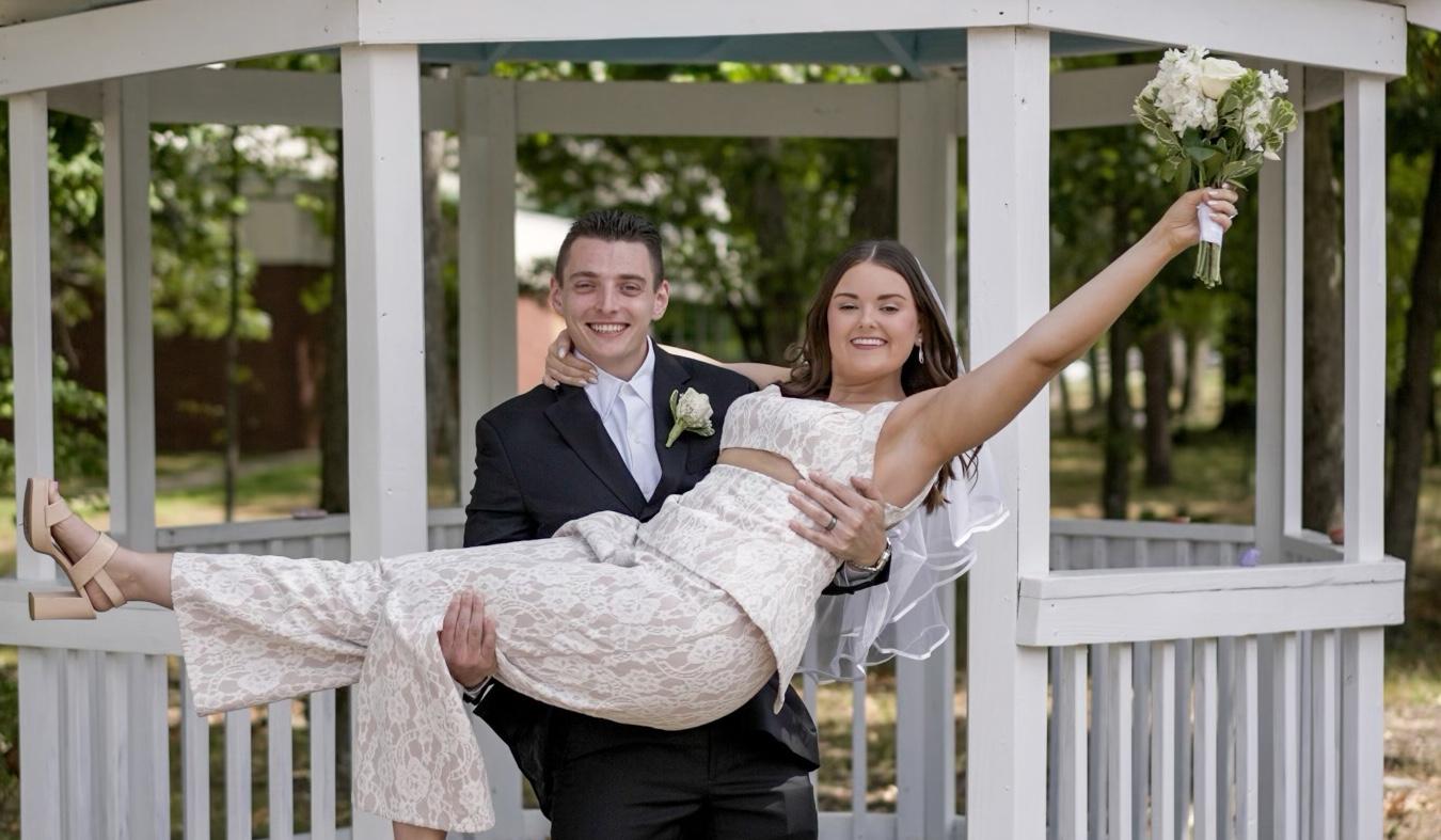The Wedding Website of Jenny Lewis and Brian Leight
