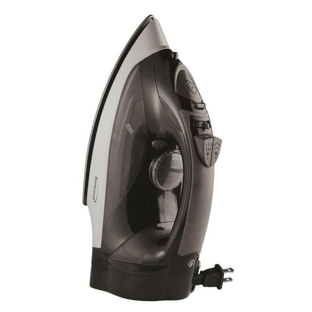 Brentwood Steam Iron With Retractable Cord in Black
