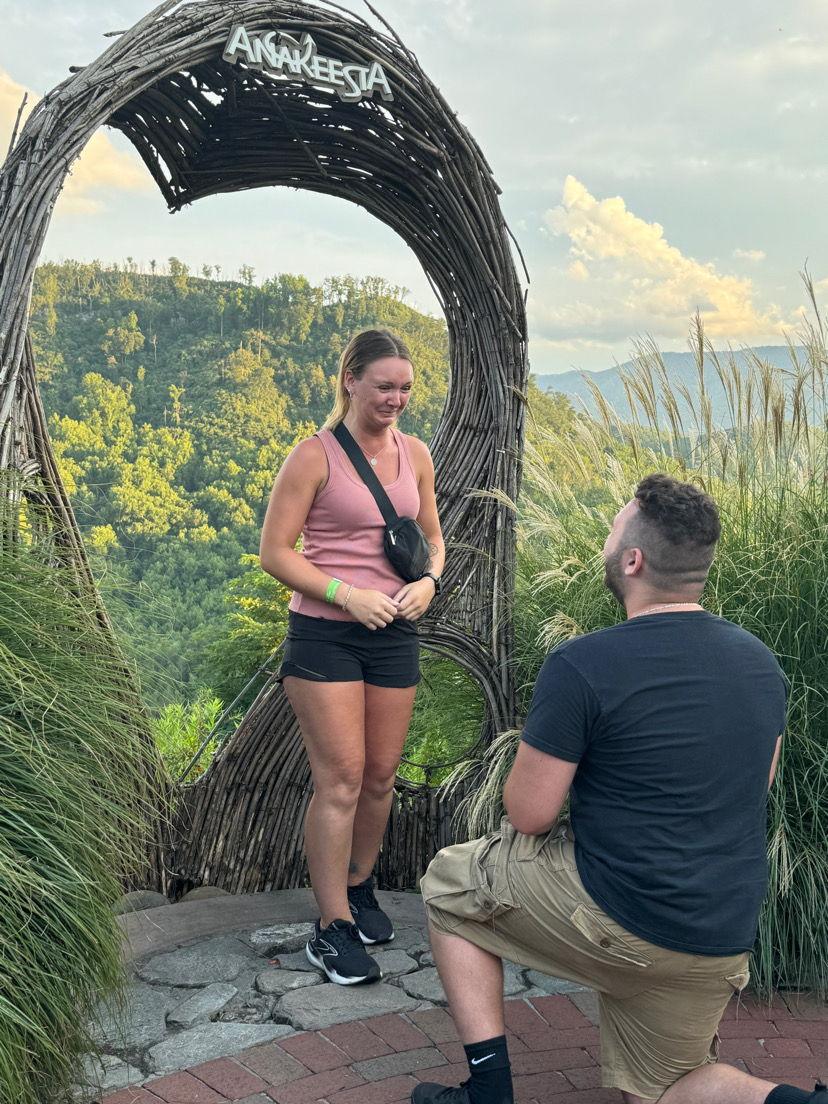 The Wedding Website of Makayla Dittmer and Luke Puchnick