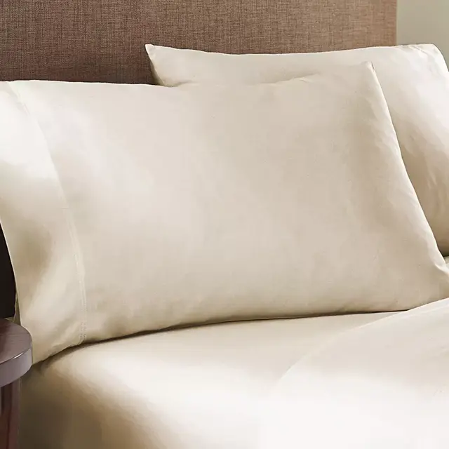 Nestwell™ Egyptian Cotton Sateen 625-Thread-Count Standard Pillowcases in Moonbeam (Set of 2)