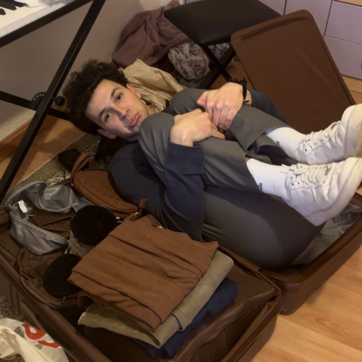 A hard goodbye after Megan moved back from Spain