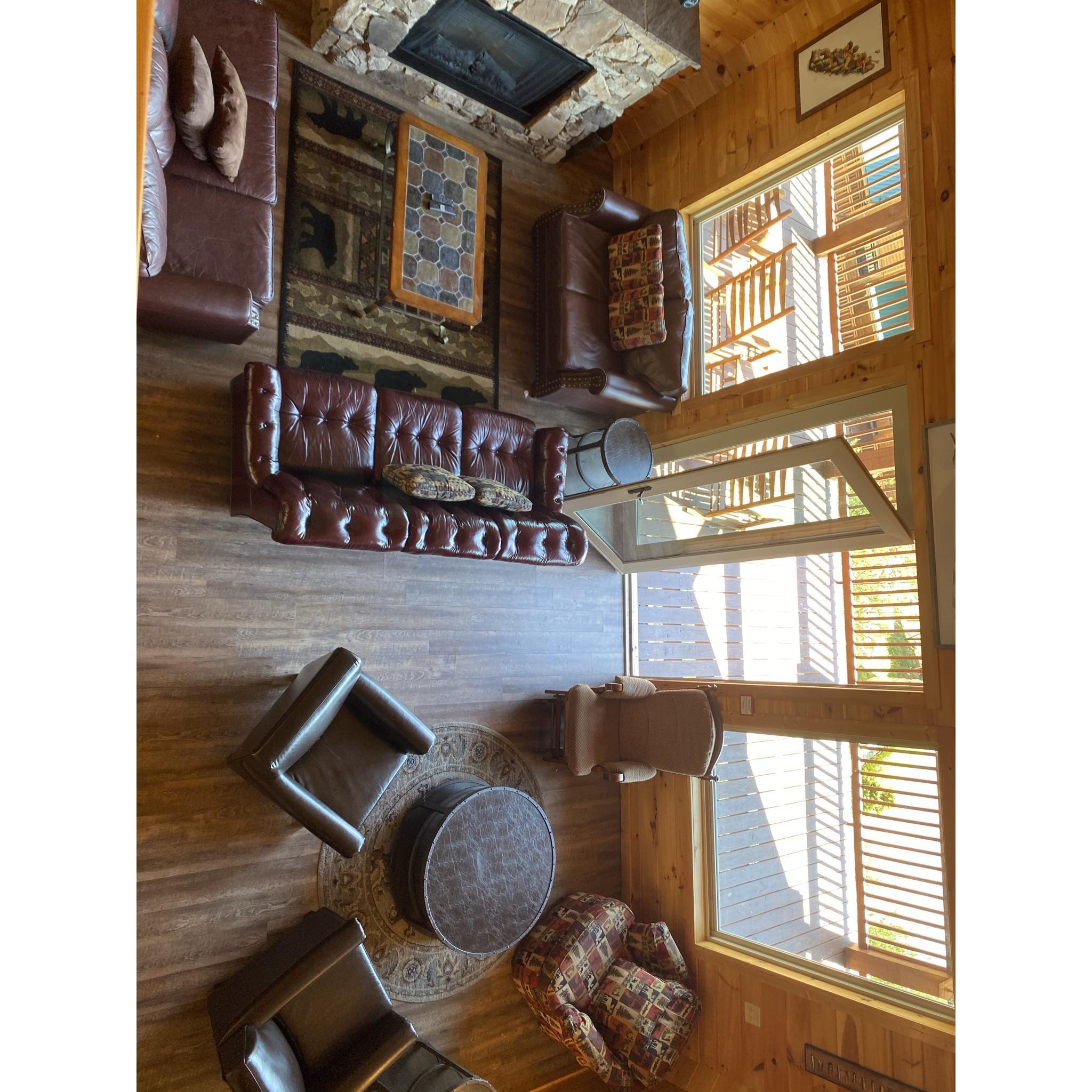 2nd floor living area