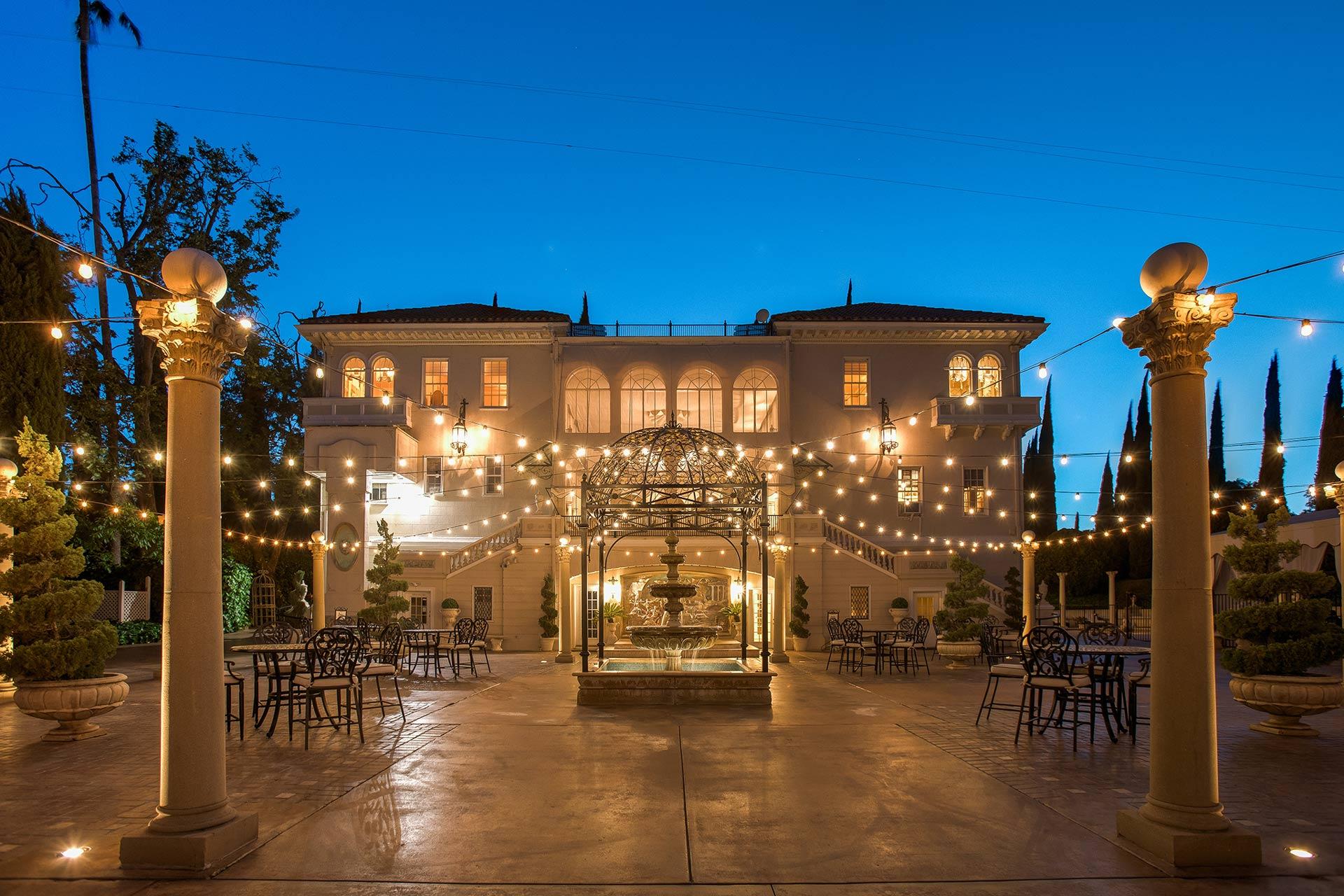 The Wedding Website of Caitlin Snell and James Shon