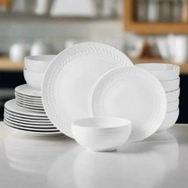24 Piece Dish Set