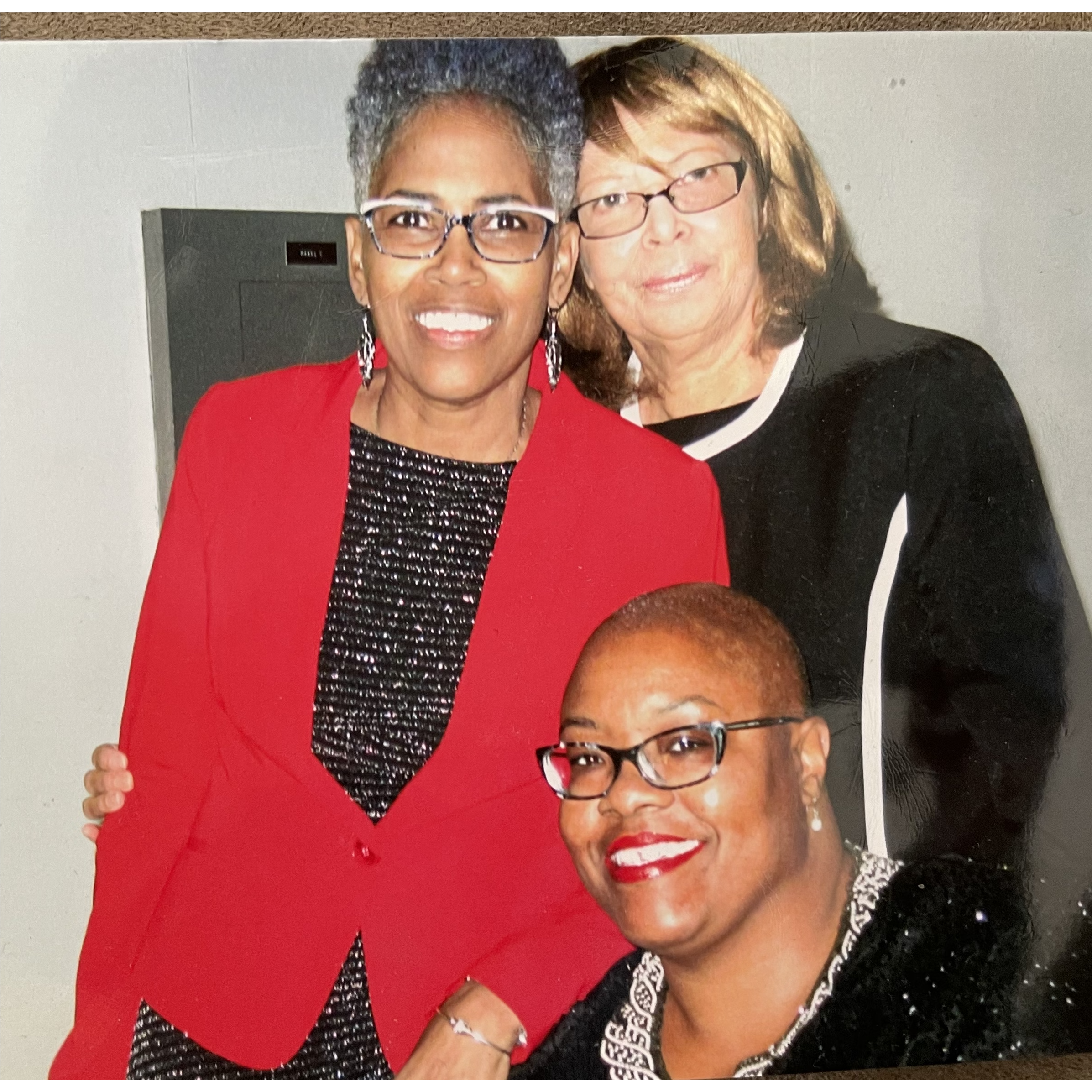 Meme is always up to take a picture with another mom and daughter duo!